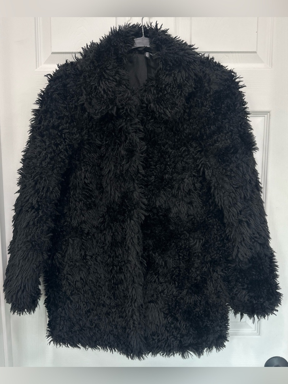 H&M DIVIDED Women's Black Shag Faux Fur Coat Size XS - Picture 2 of 11